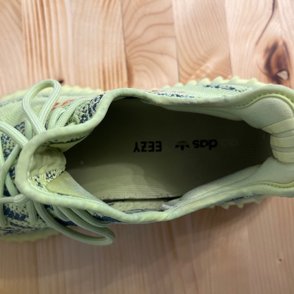 Yeezy Boost 350 V2 Semi Frozen Size 10.5 - Picture 6 of 11
